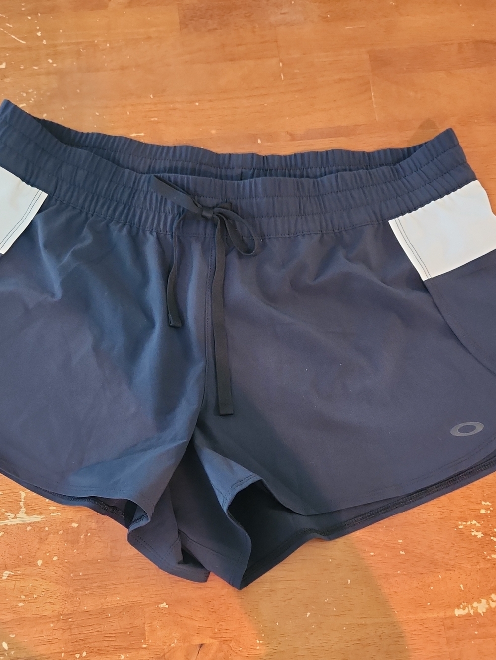 Oakley Elevate Shorts for women Navy Blue Med NWT